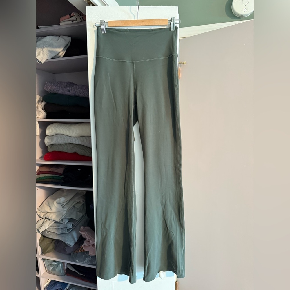 Lululemon SHR Groove Smoked Spruce